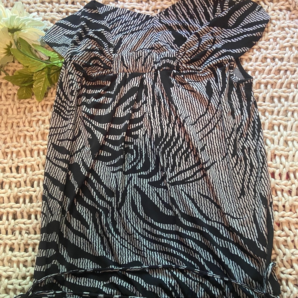 Worthington Sleeveless Top - Picture 1 of 1